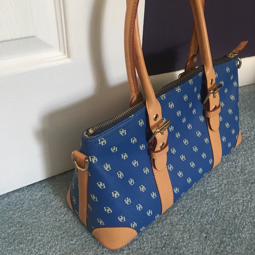 Dooney and Bourke purse